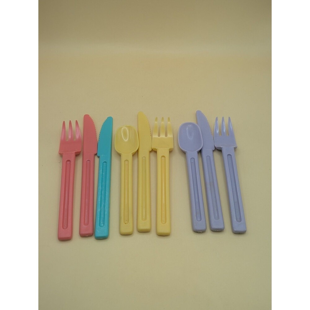 9 Vintage 70's Retro Pastel Plastic Picnic Cutlery Flatware Rare Yellow Purple